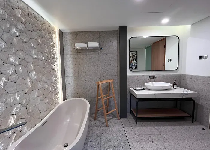 Luminor Seminyak - Bali Hotel Legian